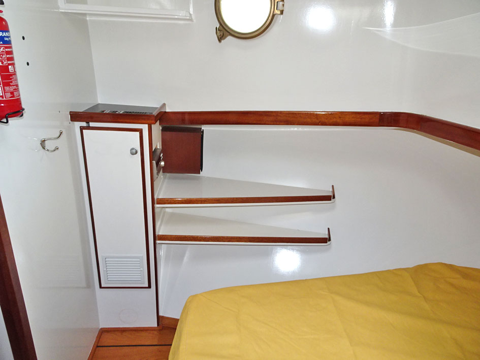 ex Patrouille vaartuig / Varend Woonschip 18.26 met UBC