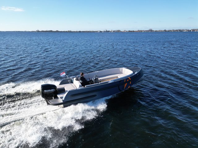 Van Vossen Sport R 700 XL PAASSHOW 3, 4 & 6 APRIL! 🥂