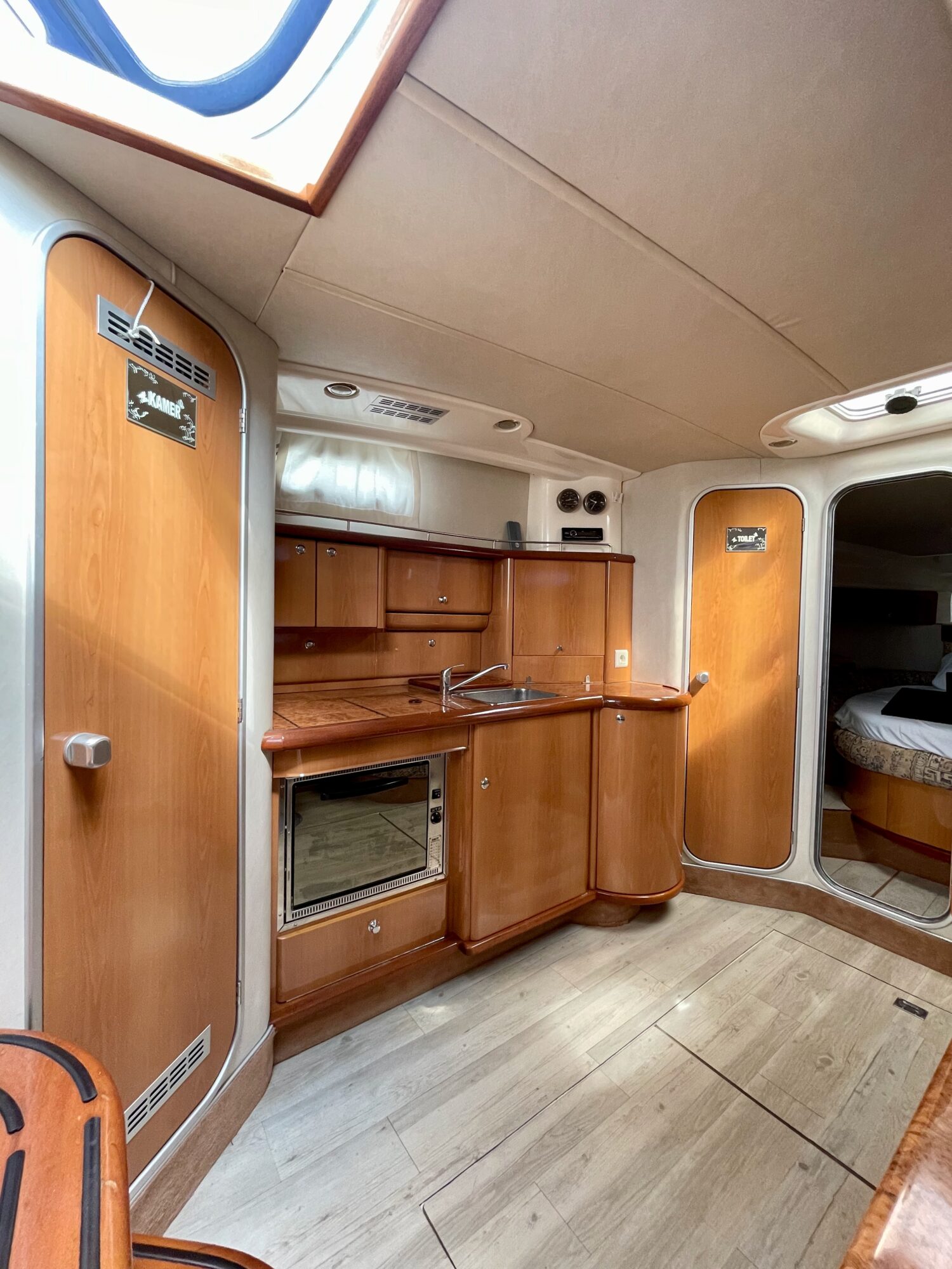 Sealine S37