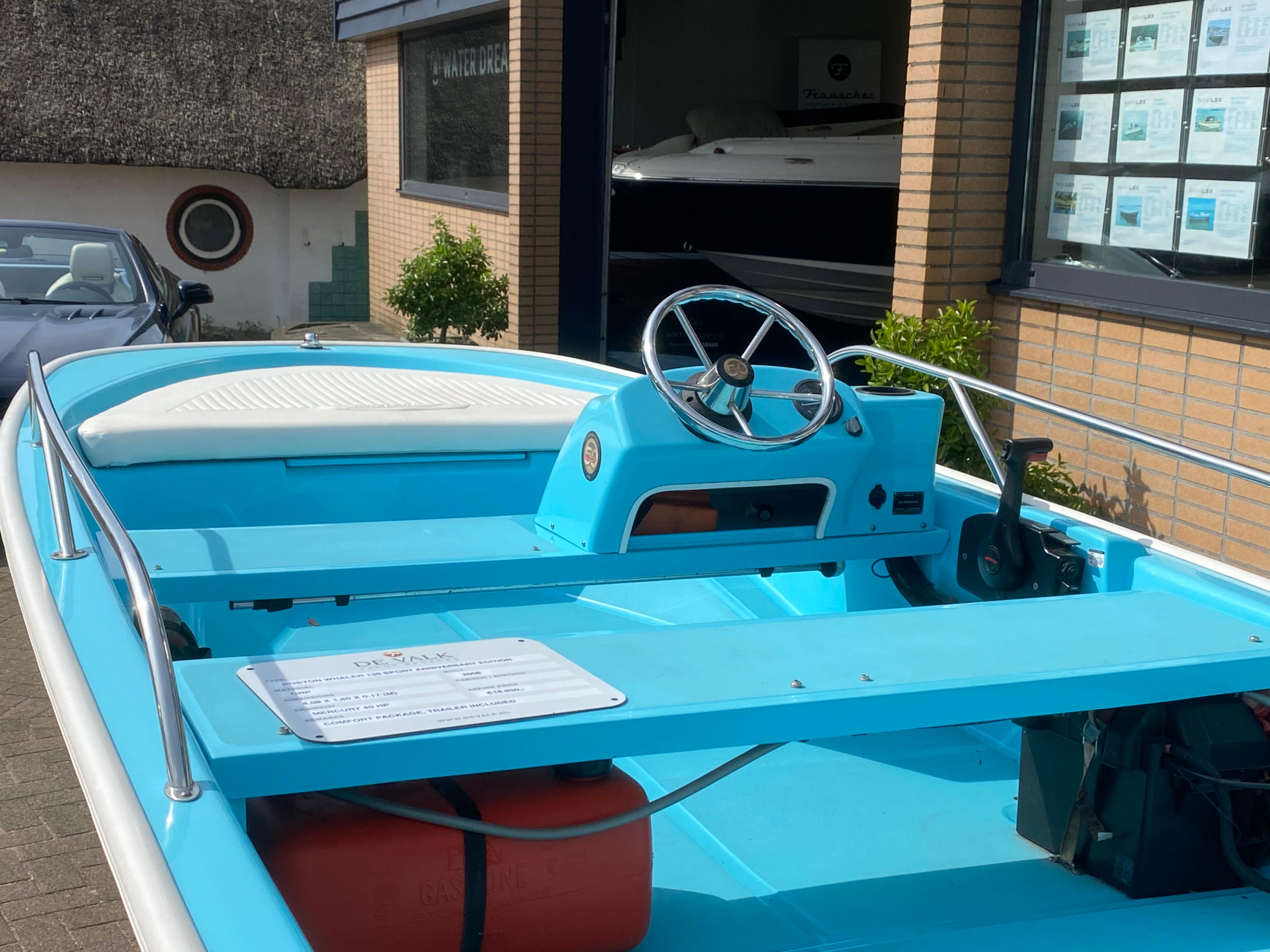 Boston Whaler 130 Sport 50 Anniversary