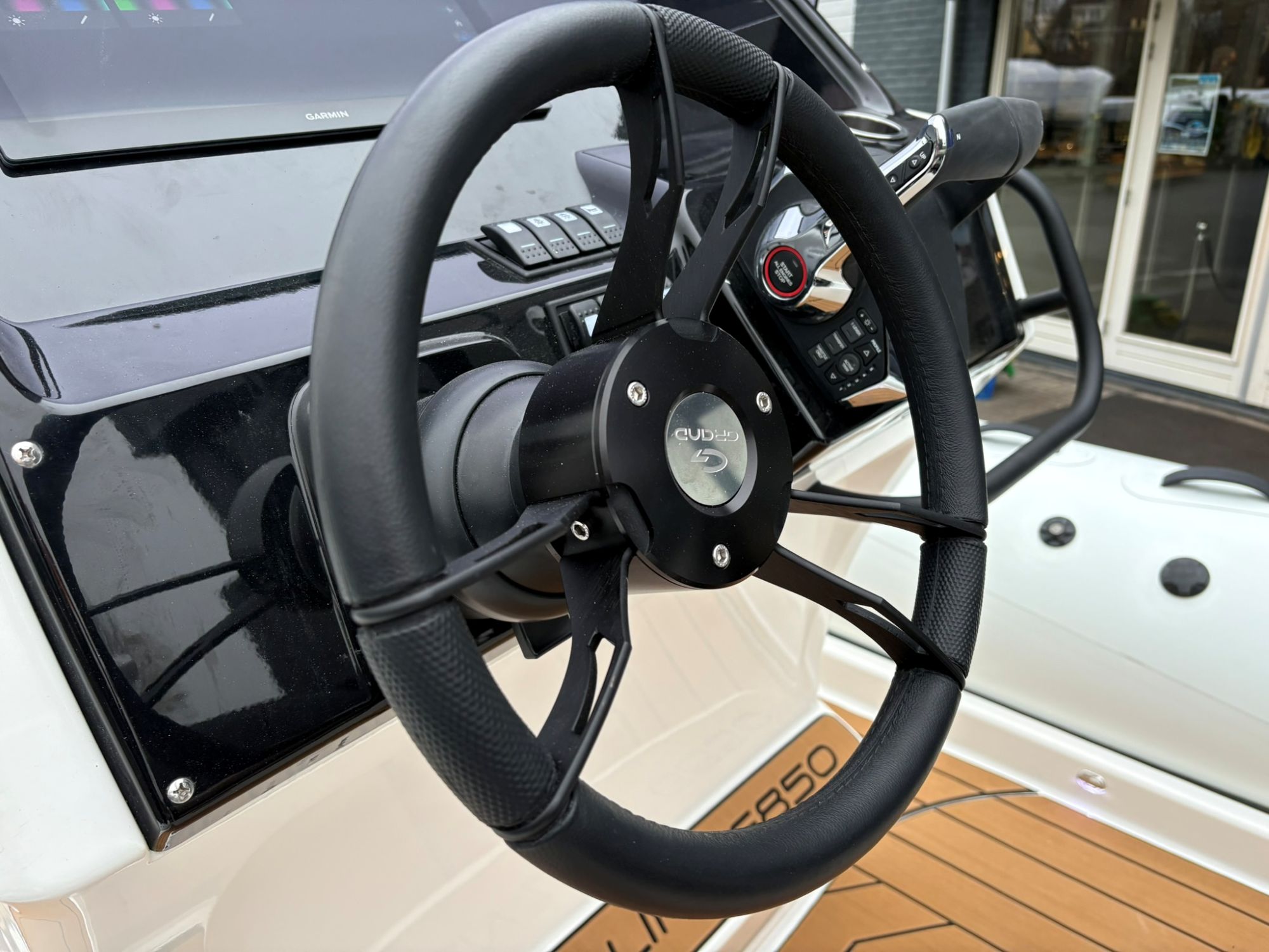 Grand Ribs Grand Golden Line G850 met 2x Mercury V6 225 PK!