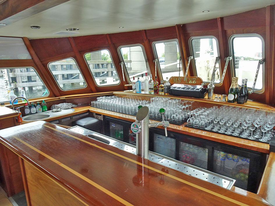 Dagpassagiersschip 152 pers