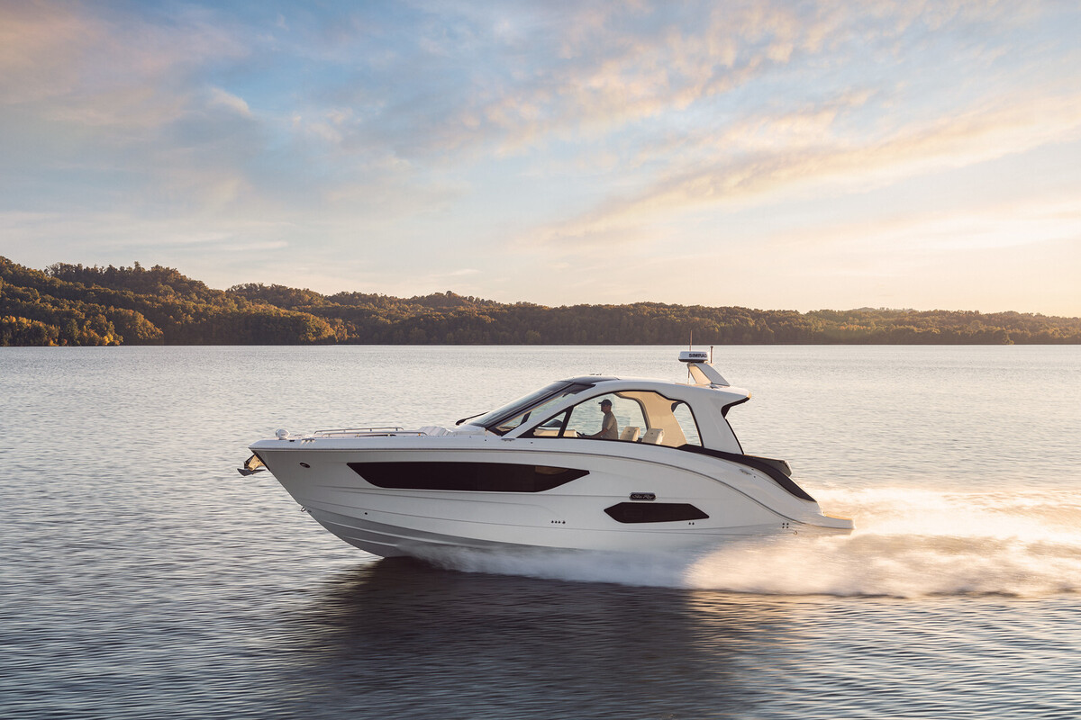 Sea Ray Sundancer 370