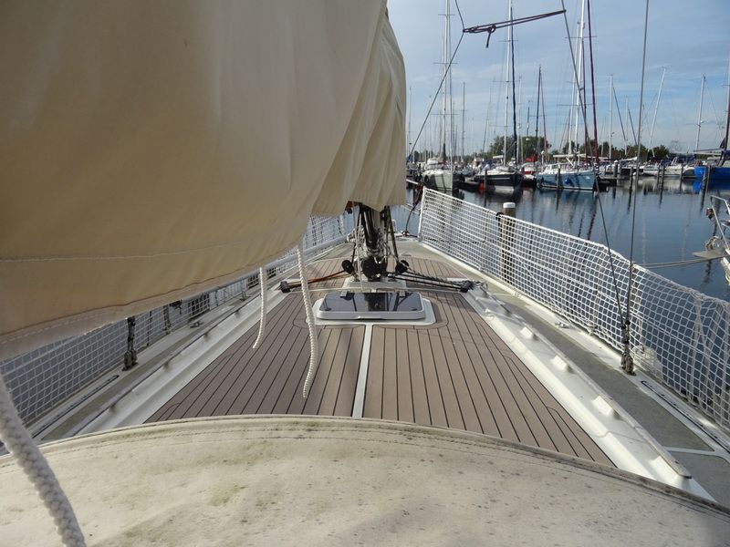 Dehler 372