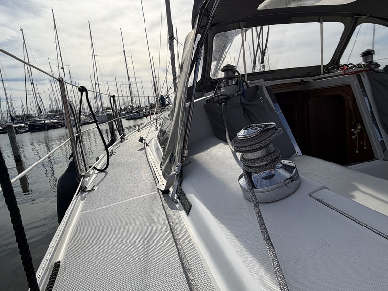 Catalina 320