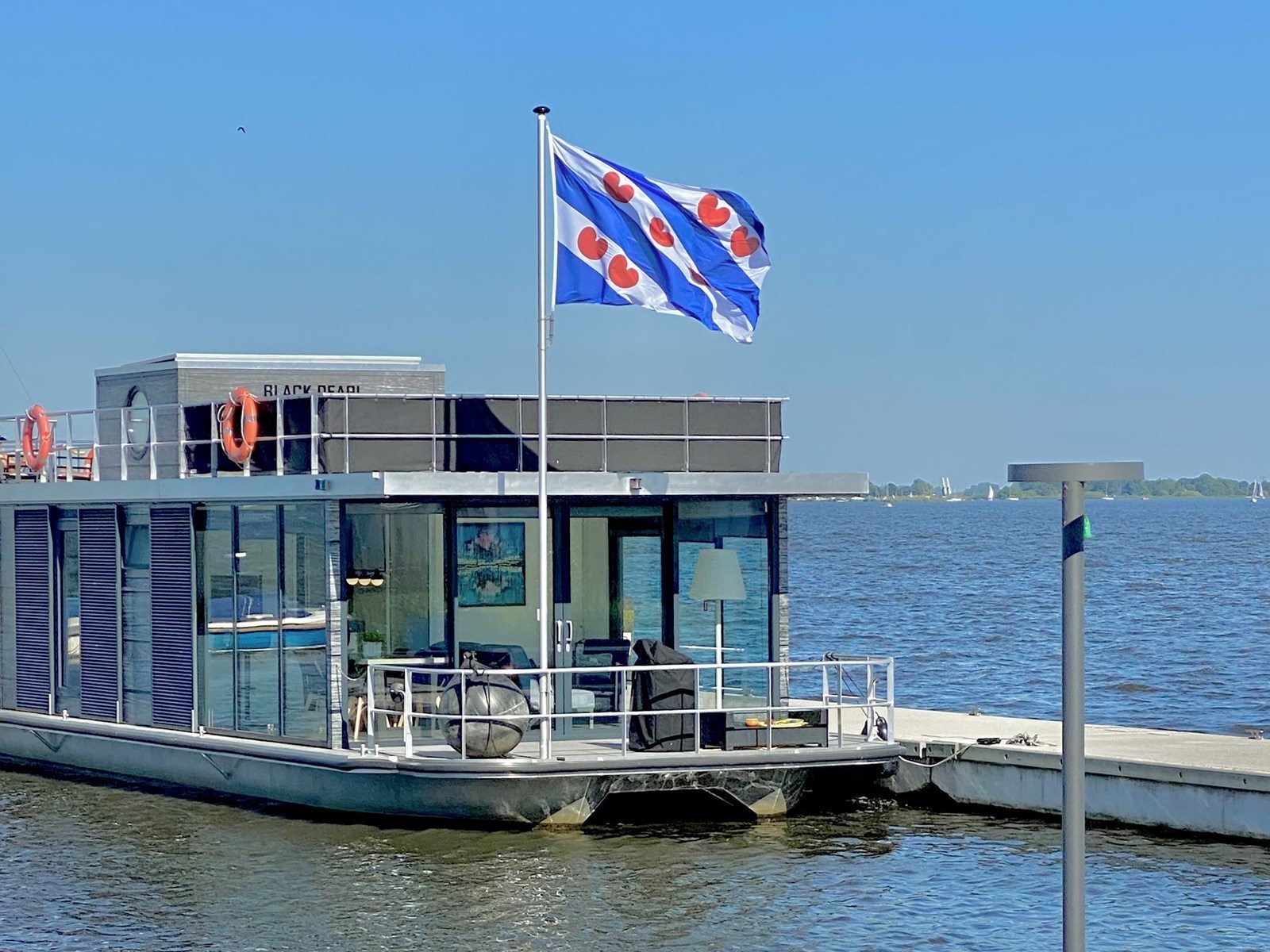 VaarAppartement 'Black Pearl' Houseboat - Panoramahut