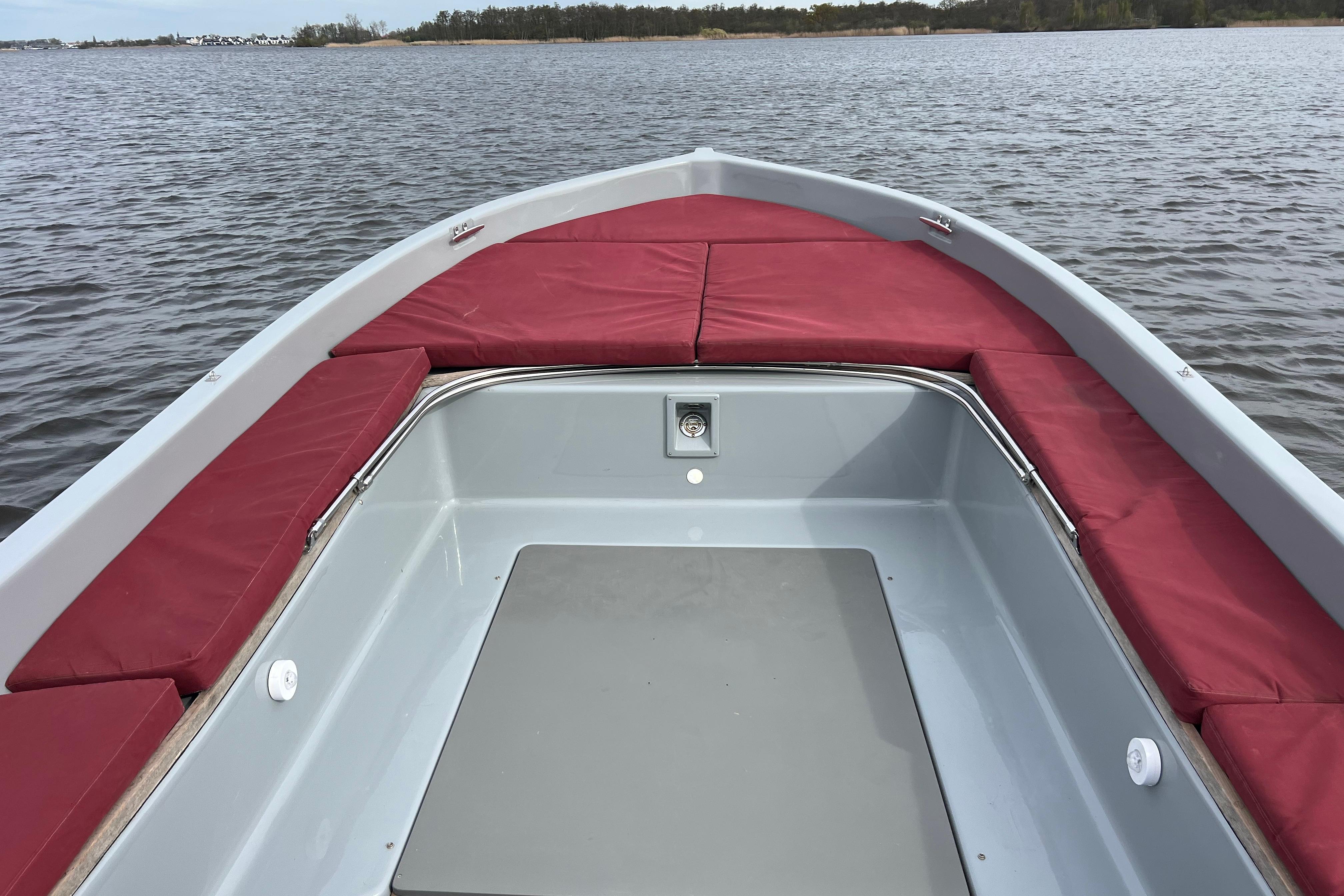 Seafury 730