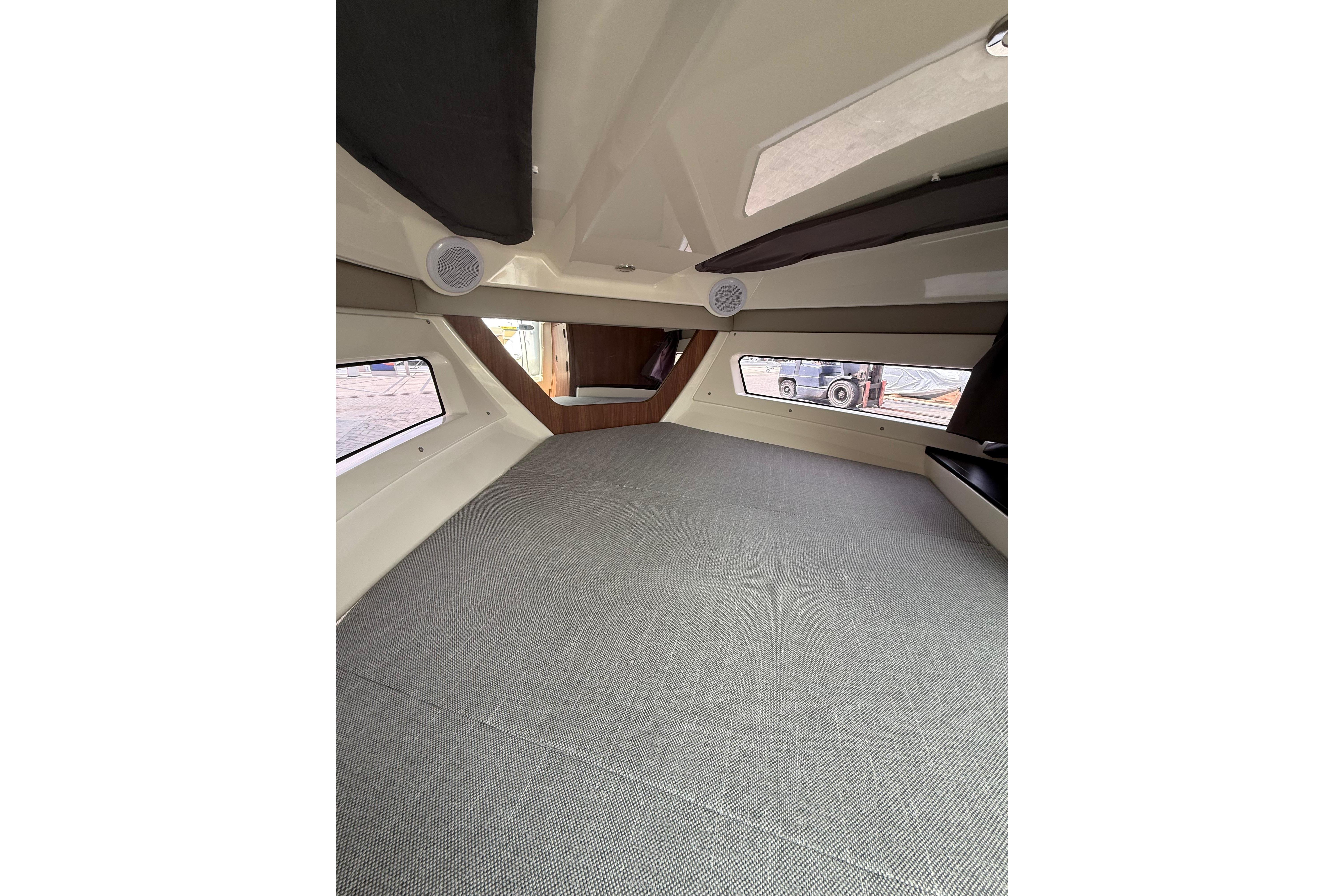 Quicksilver Activ 755 Cruiser