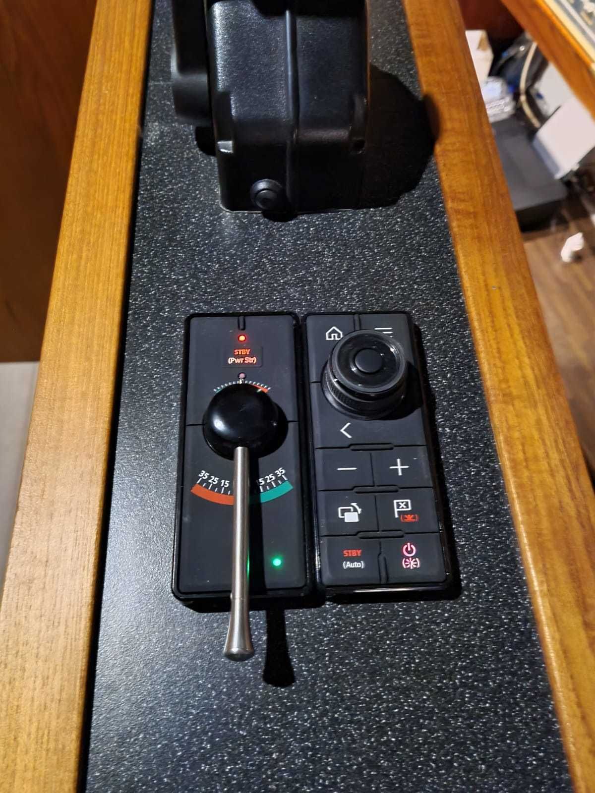 Jacabo 2300 ( Varend Woonschip )