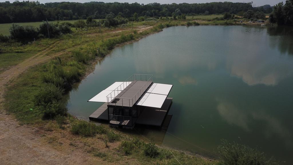 Shogun Mobile Houseboat