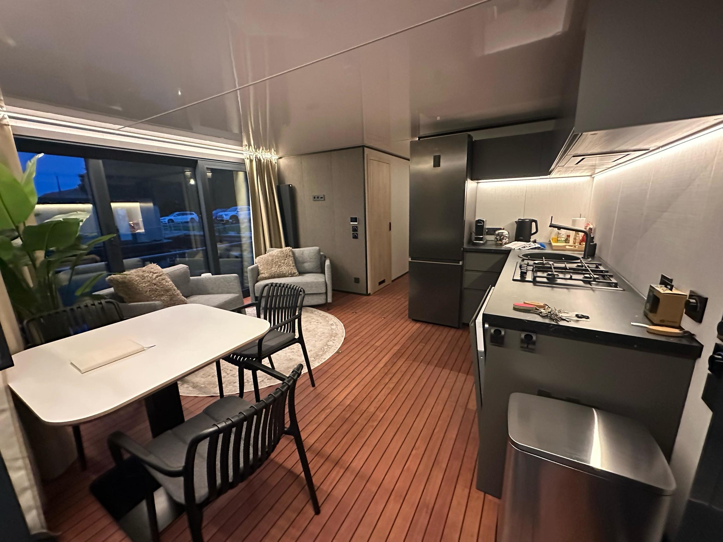 Nordic Season NS 43 Eco 45m2 Houseboat