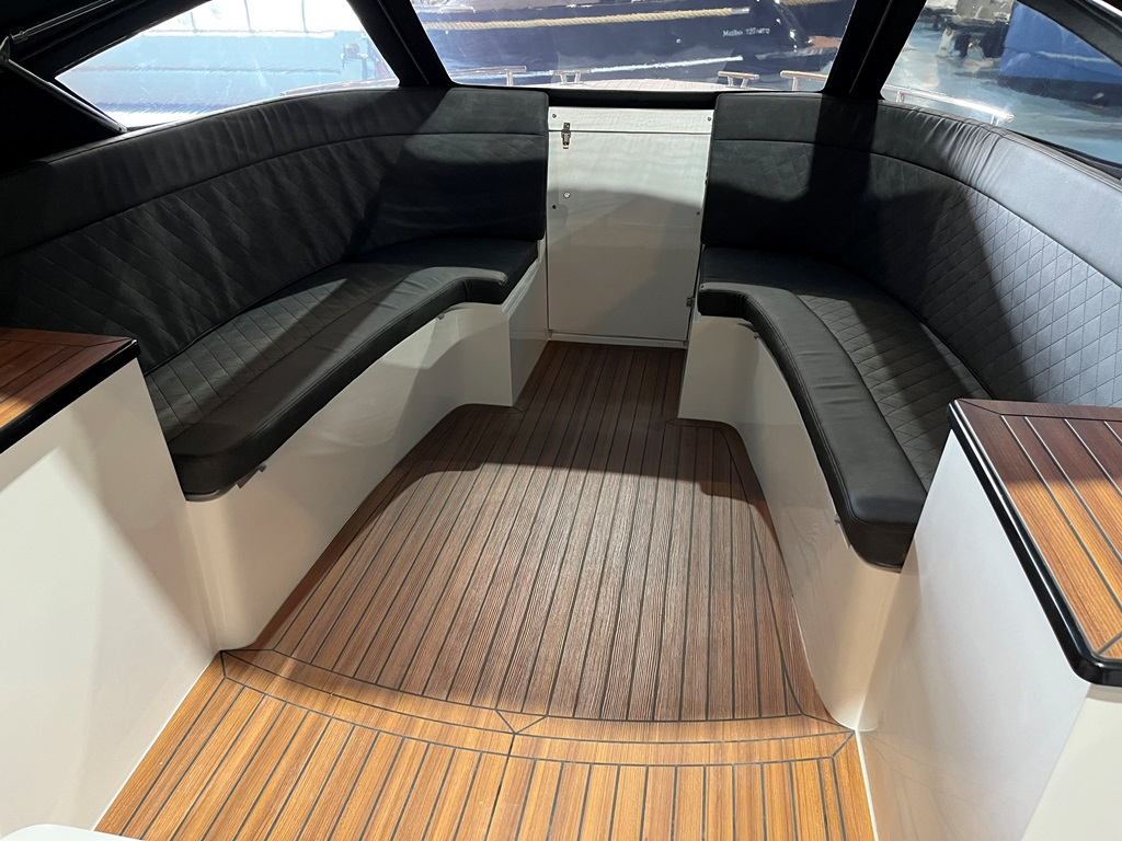 Maxima Boats Aanbieding -  730I met Vetus 42 pk Diesel in donkergrijs op voorraad!