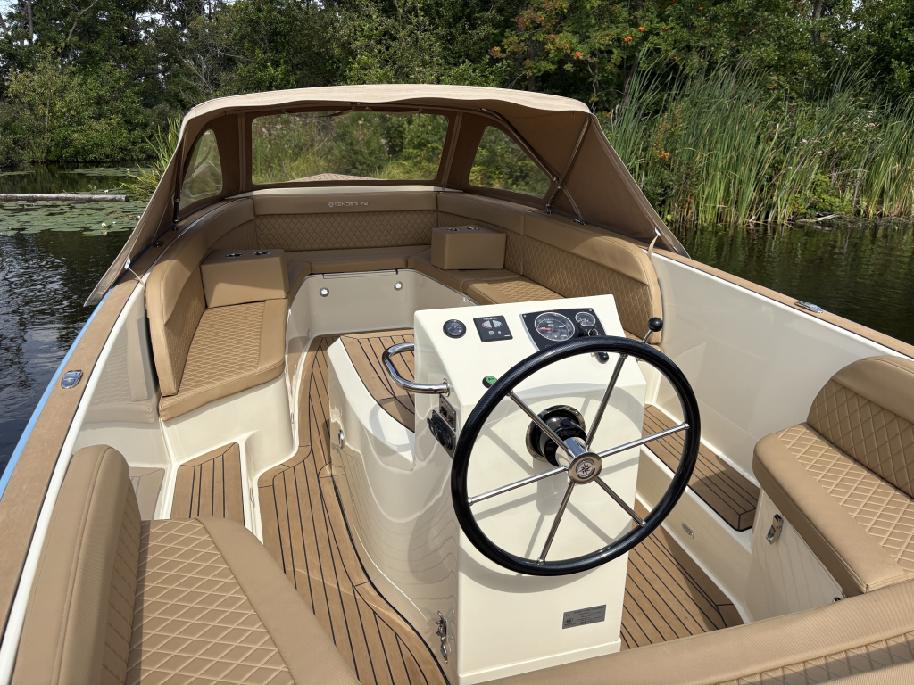 Atender 72 met 42pk - Direct Vaarklaar 