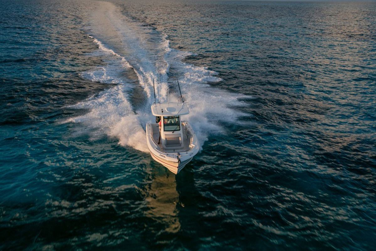 Boston Whaler 250 Outrage hoofdfoto: 1