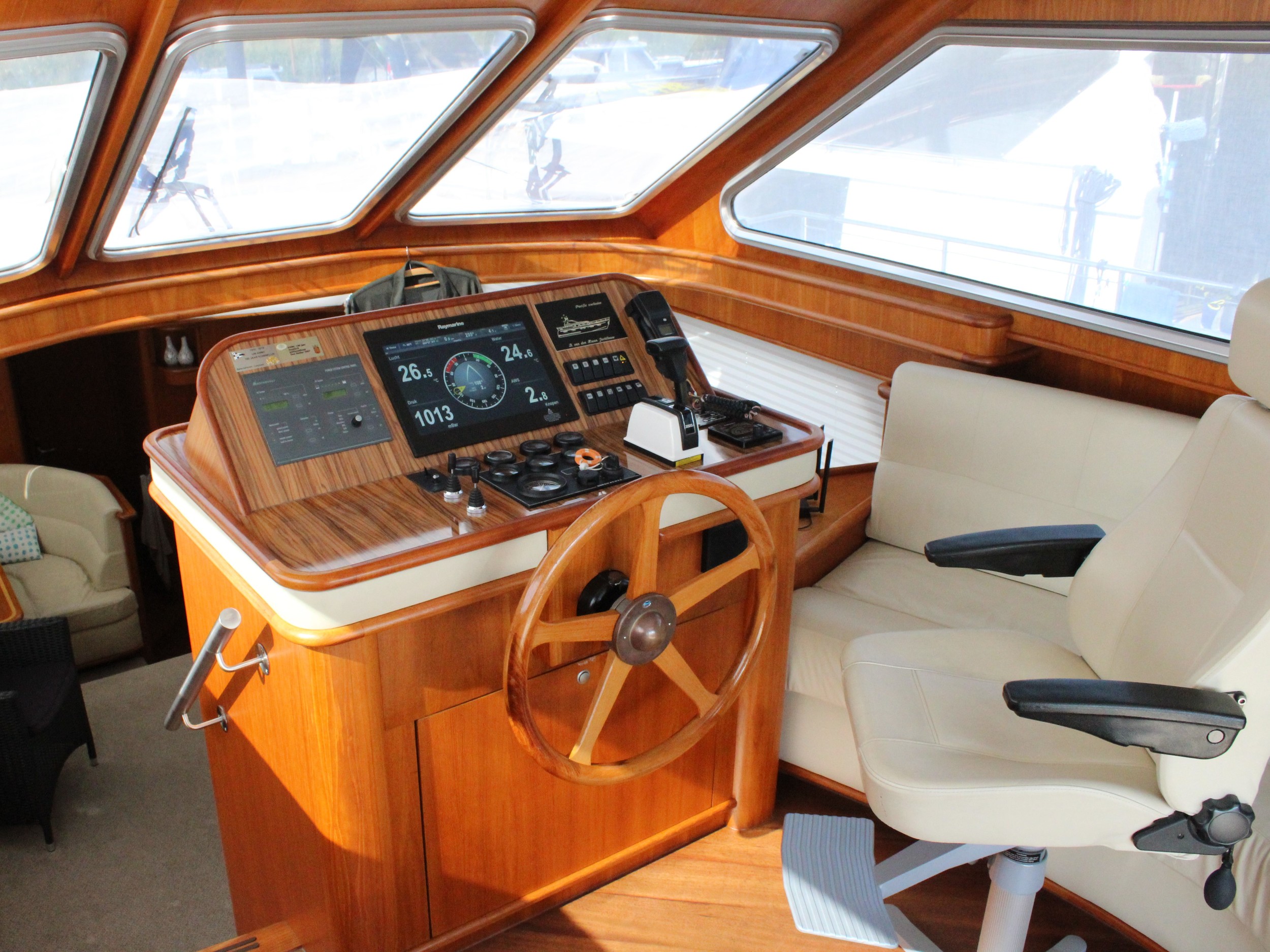 Van den Hoven 1600 Stuurhuis