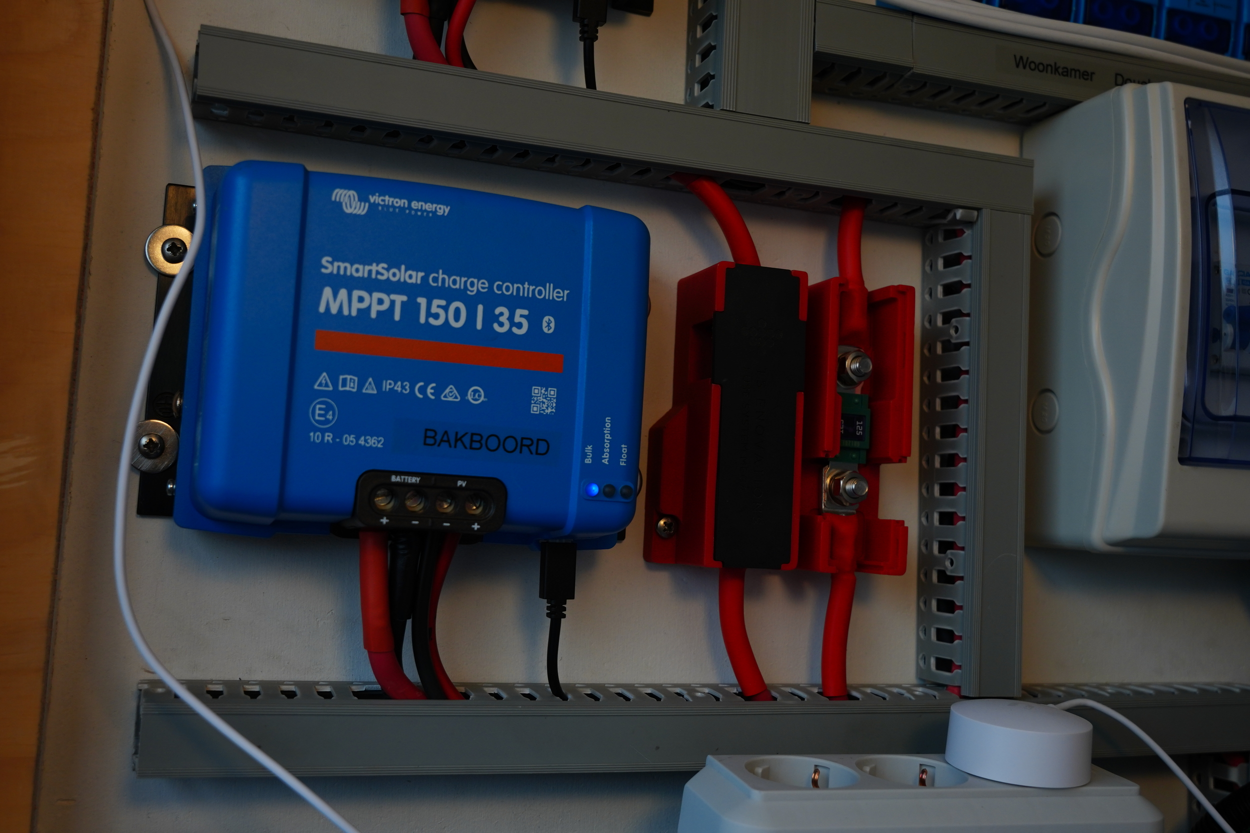 Koopligplaats Sneekermeer Met Apart Te Koop Houseboat 1460 X 500