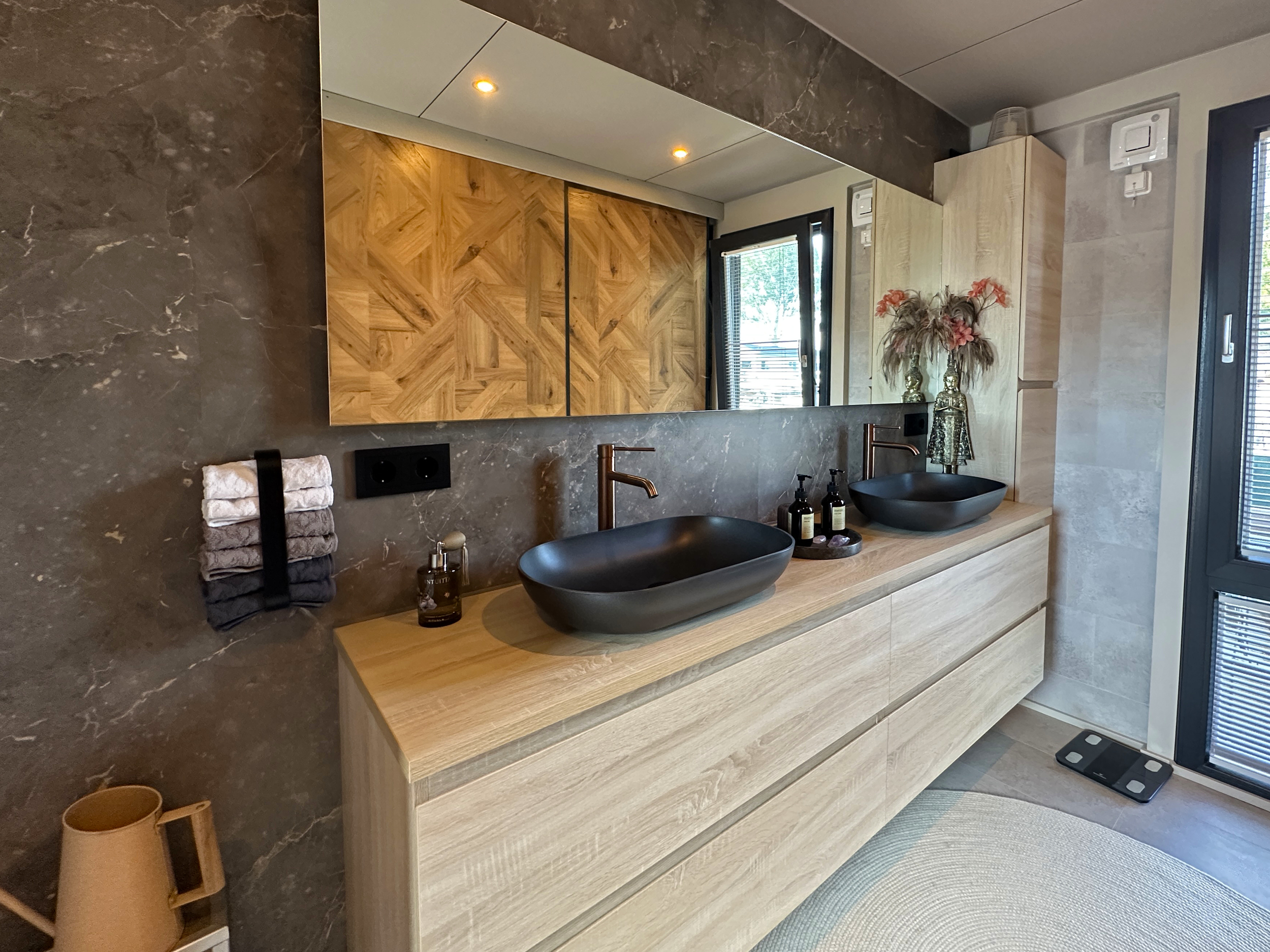 HT-Lofts Houseboat 15m Electric Propulsion