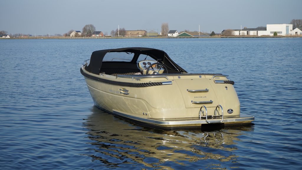Primeur  715 incl. 100 Pk en luxe opties