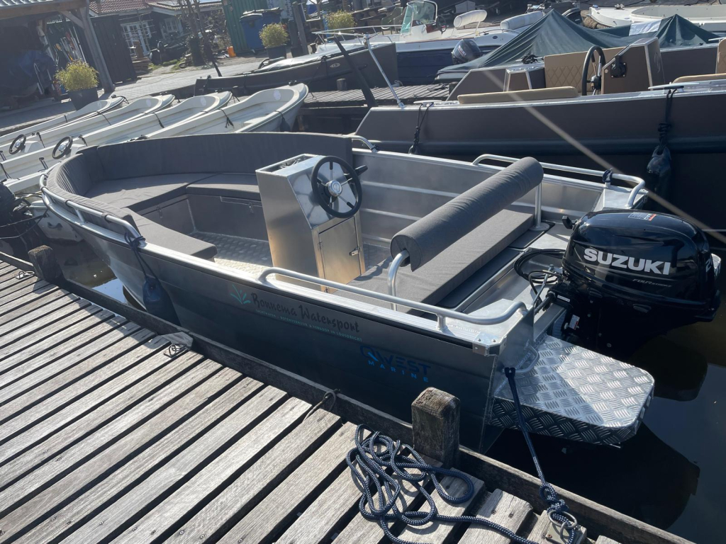 Qwest R485 Suzuki 20pk Loosdrecht