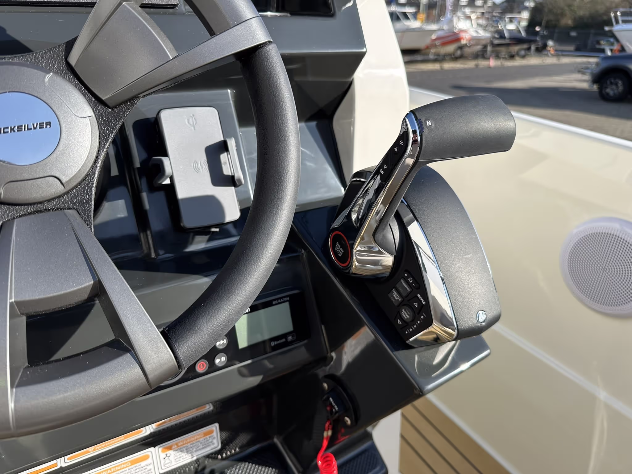 Quicksilver 705 Open