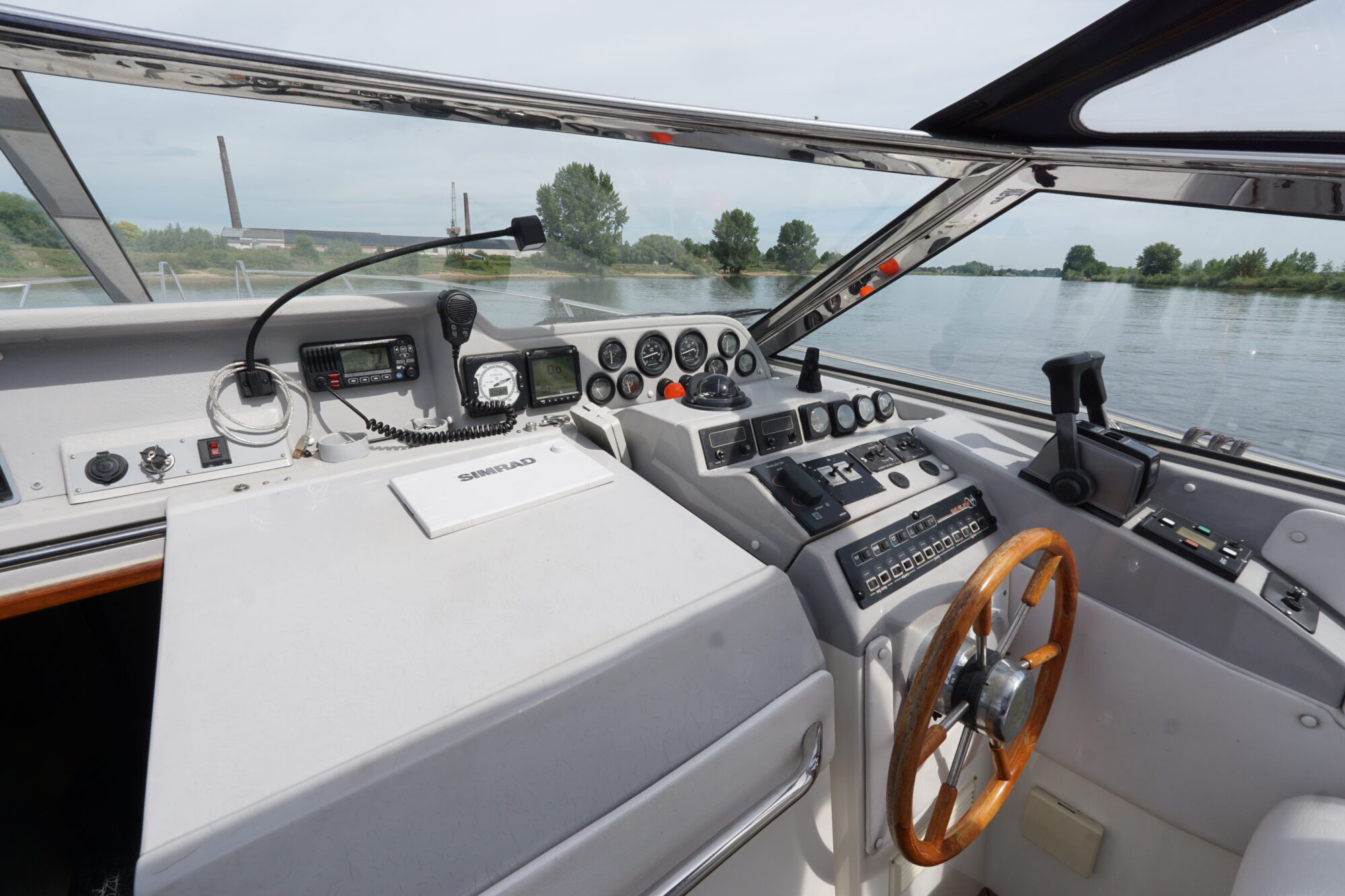 Sealine 328 Sport Bridge
