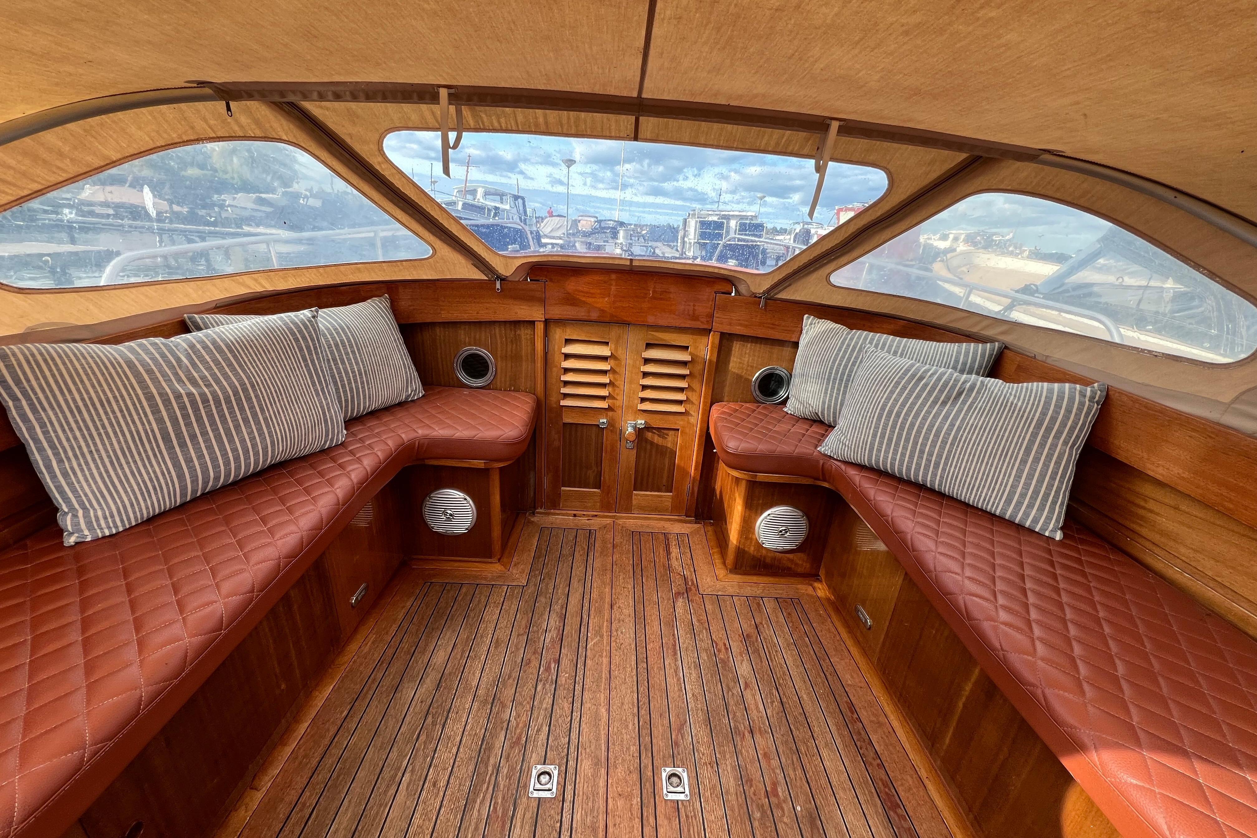 Beaver Yachts 28 Picknick Lounge