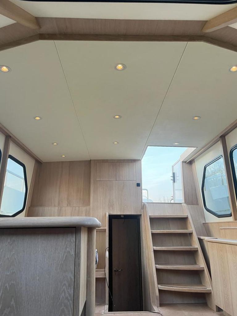 Van Vossen Van Vossen 12.80 AK