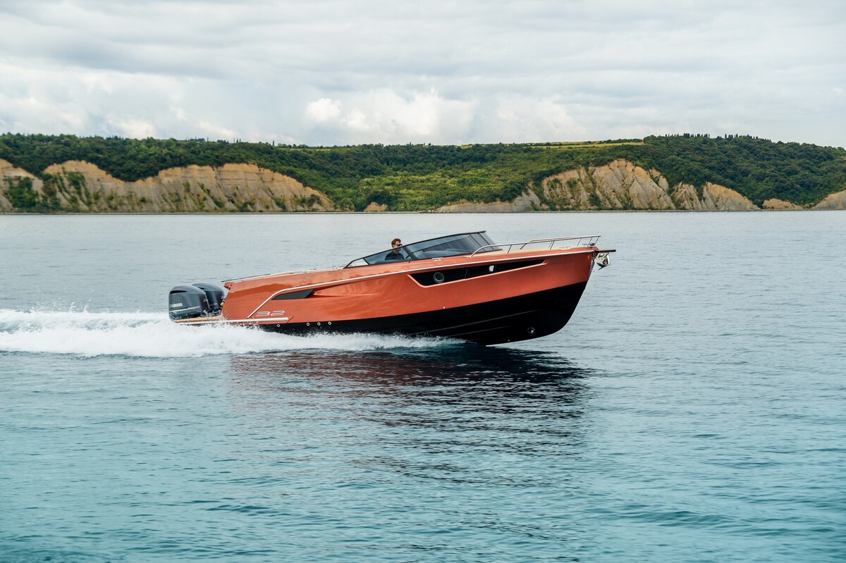 Alfastreet Marine 32 Cabin Sport - Outboard Series