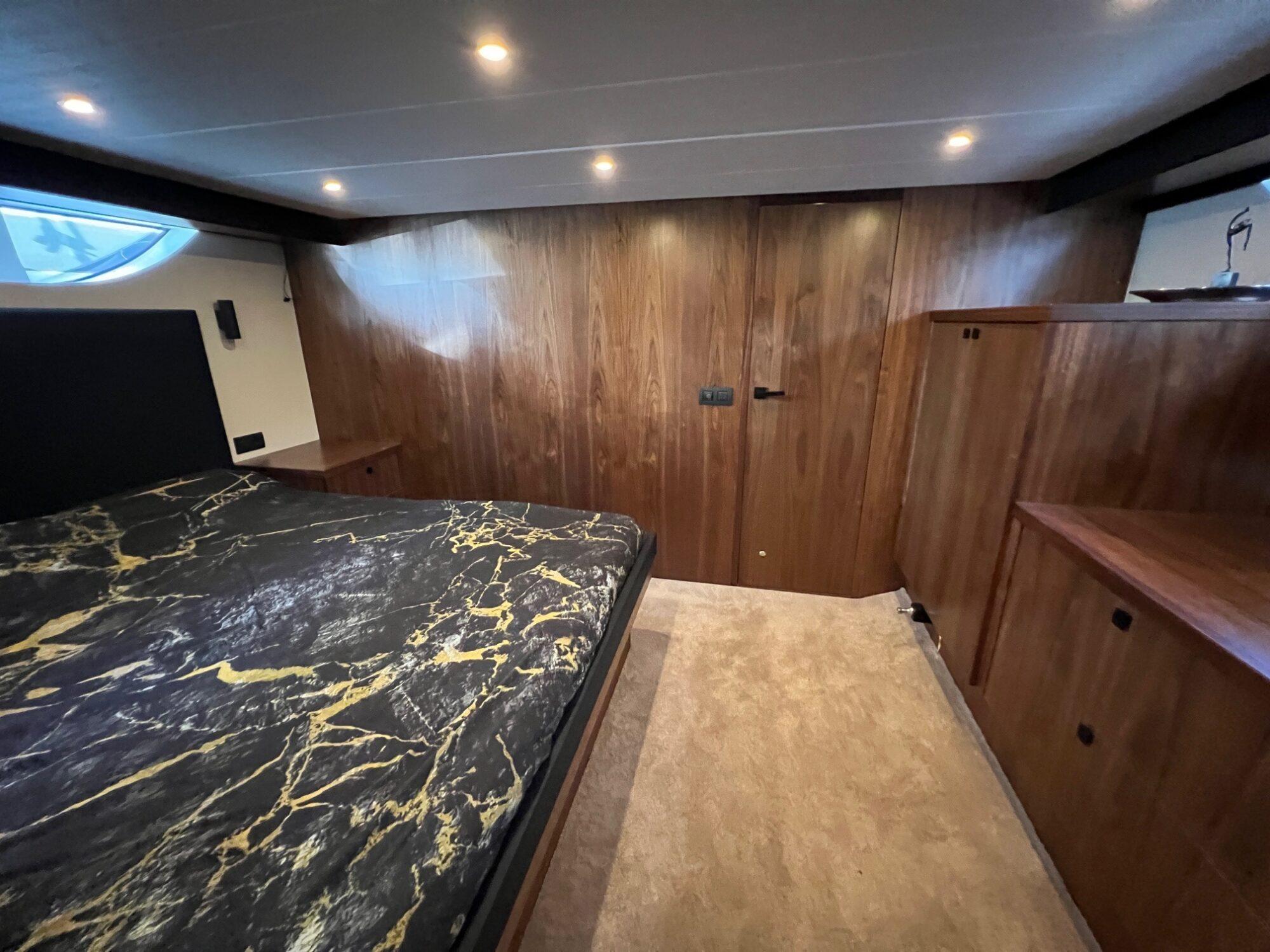 Van den Hoven Van den Hoven Executive 15.00 MK II