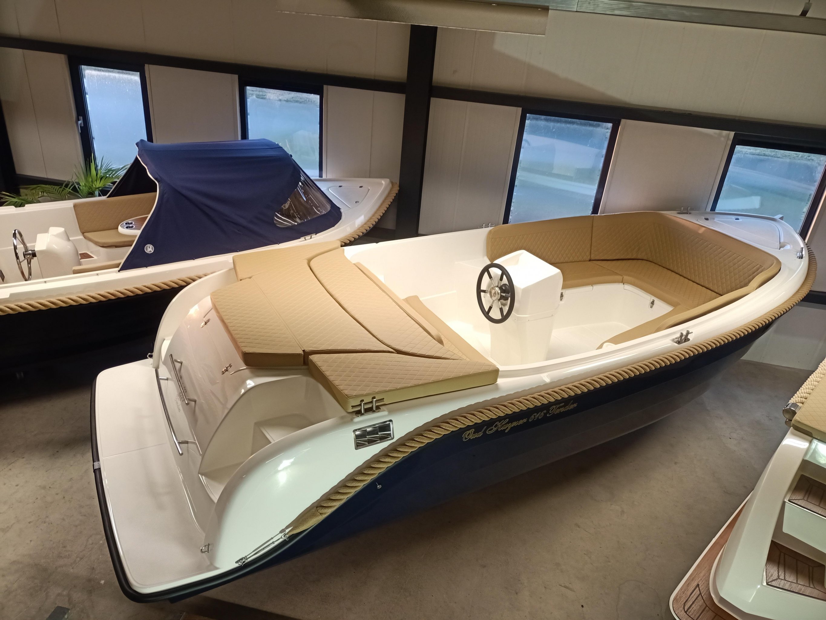 Oud Huijzer 616 Tender