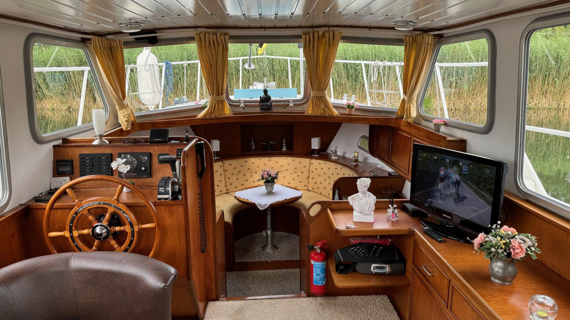 Crown Yachts Crown Kruiser 11.80 AK Bakdek