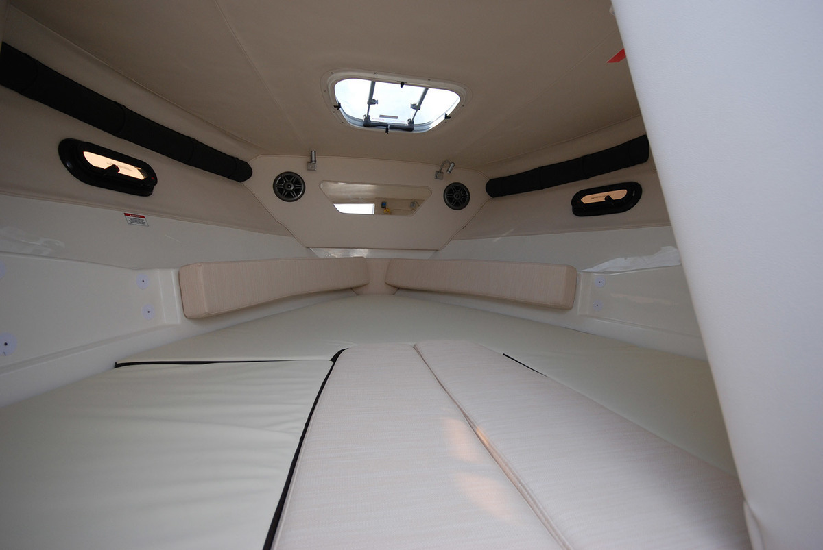 Sea Ray Sun Sport 250