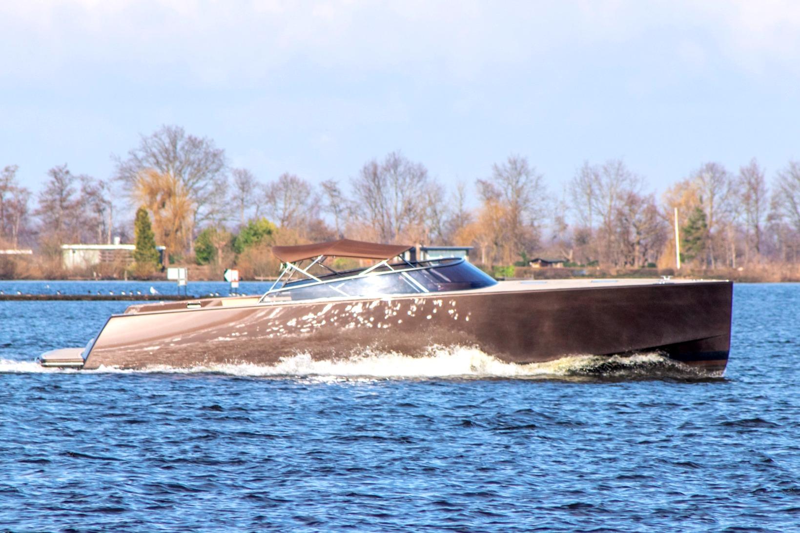 VanDutch 40