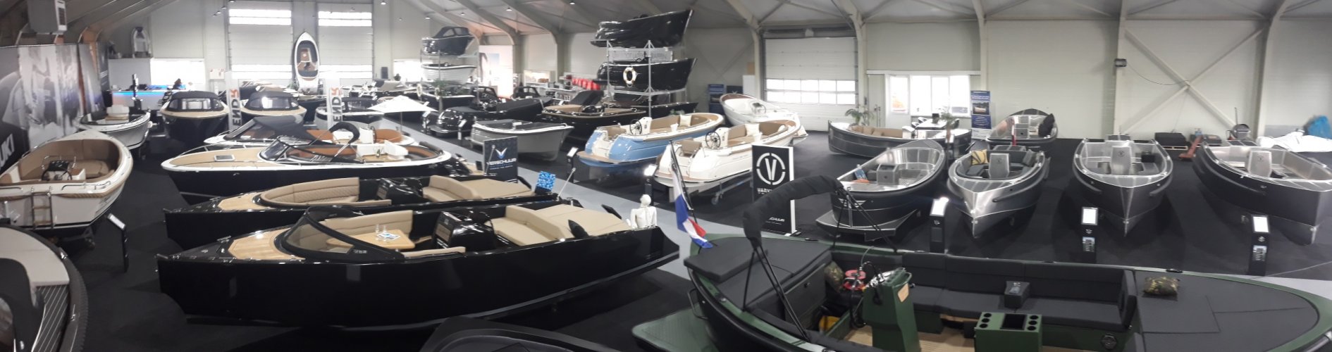 Primeur 710 tender DE GROOTSTE SLOEPENSHOWROOM VAN NEDERLAND