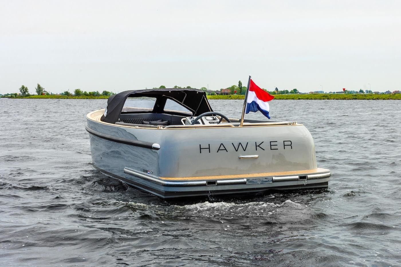 Seafury Hawker Tender 725