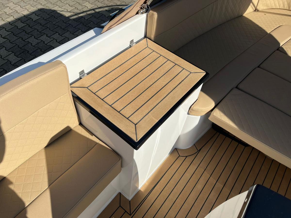 Clever 63 Tender