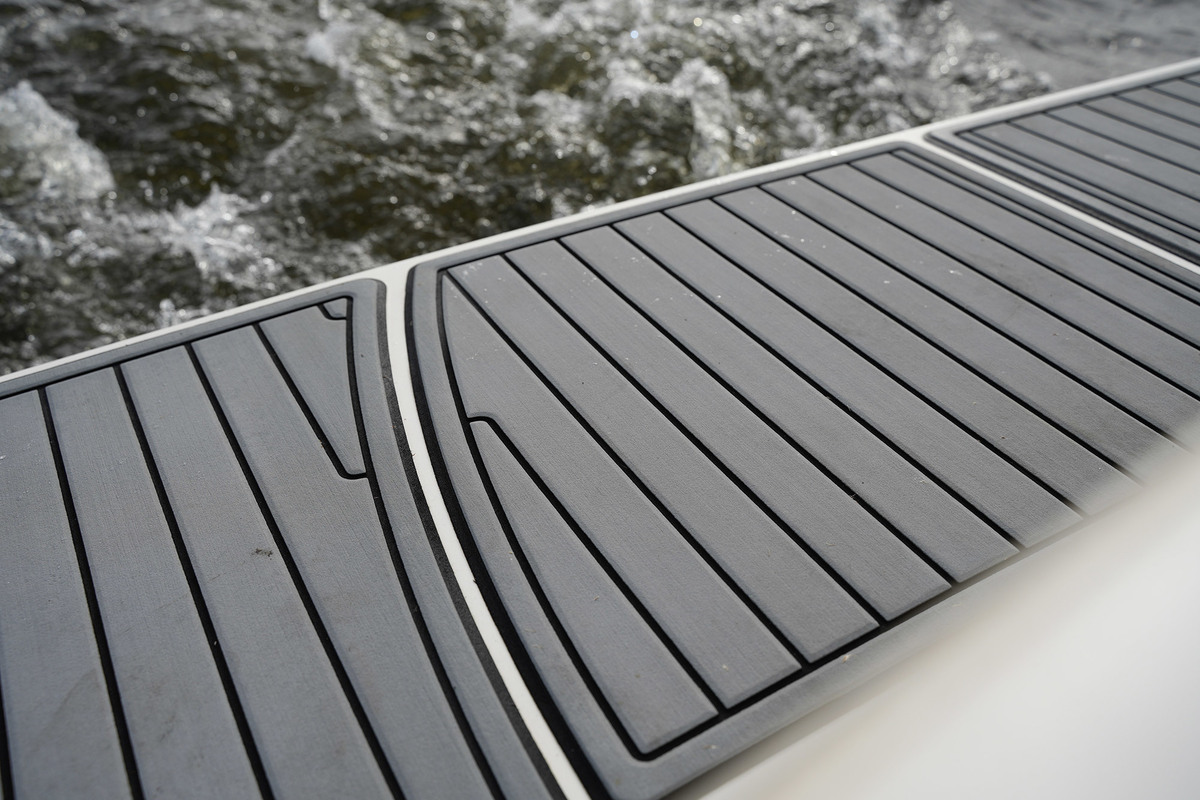 Sea Ray 19 SPX