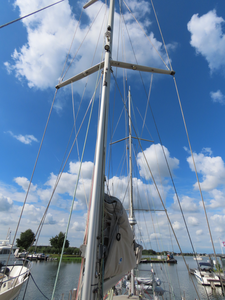 One-off 50’ aluminium Expedition Cruiser