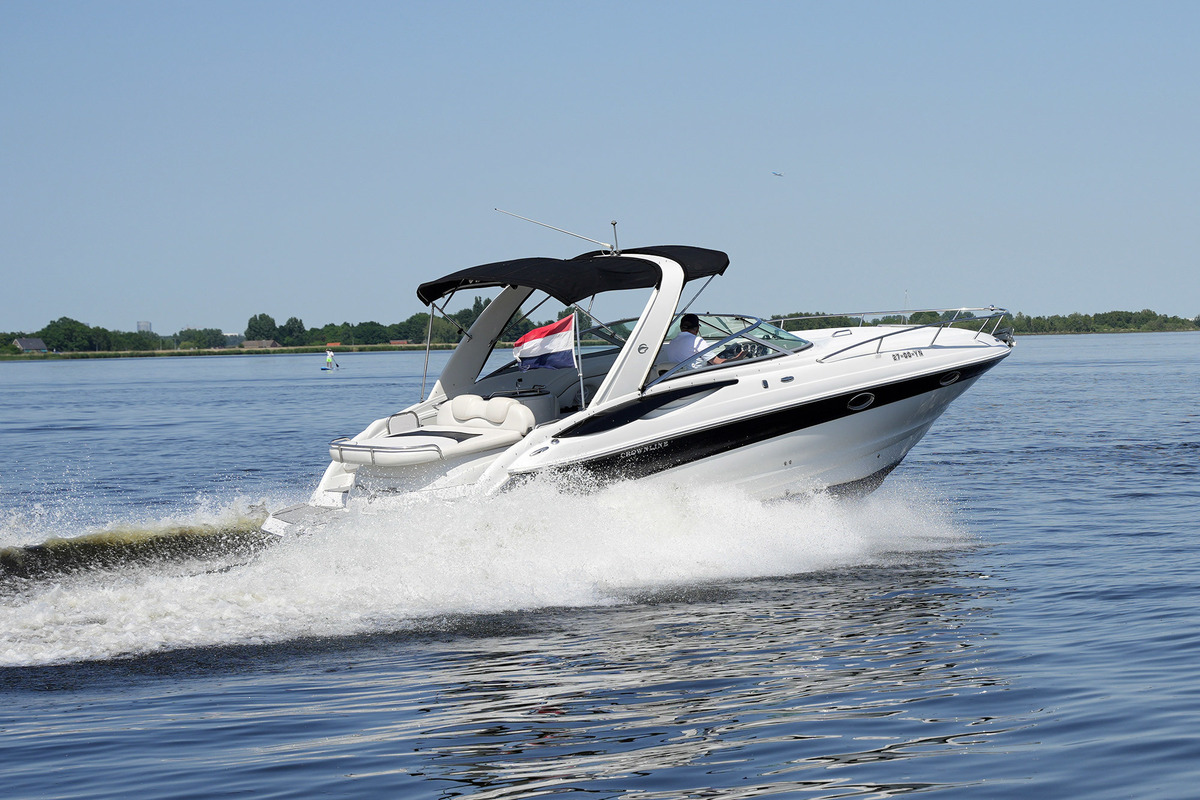 Crownline 315 SCR