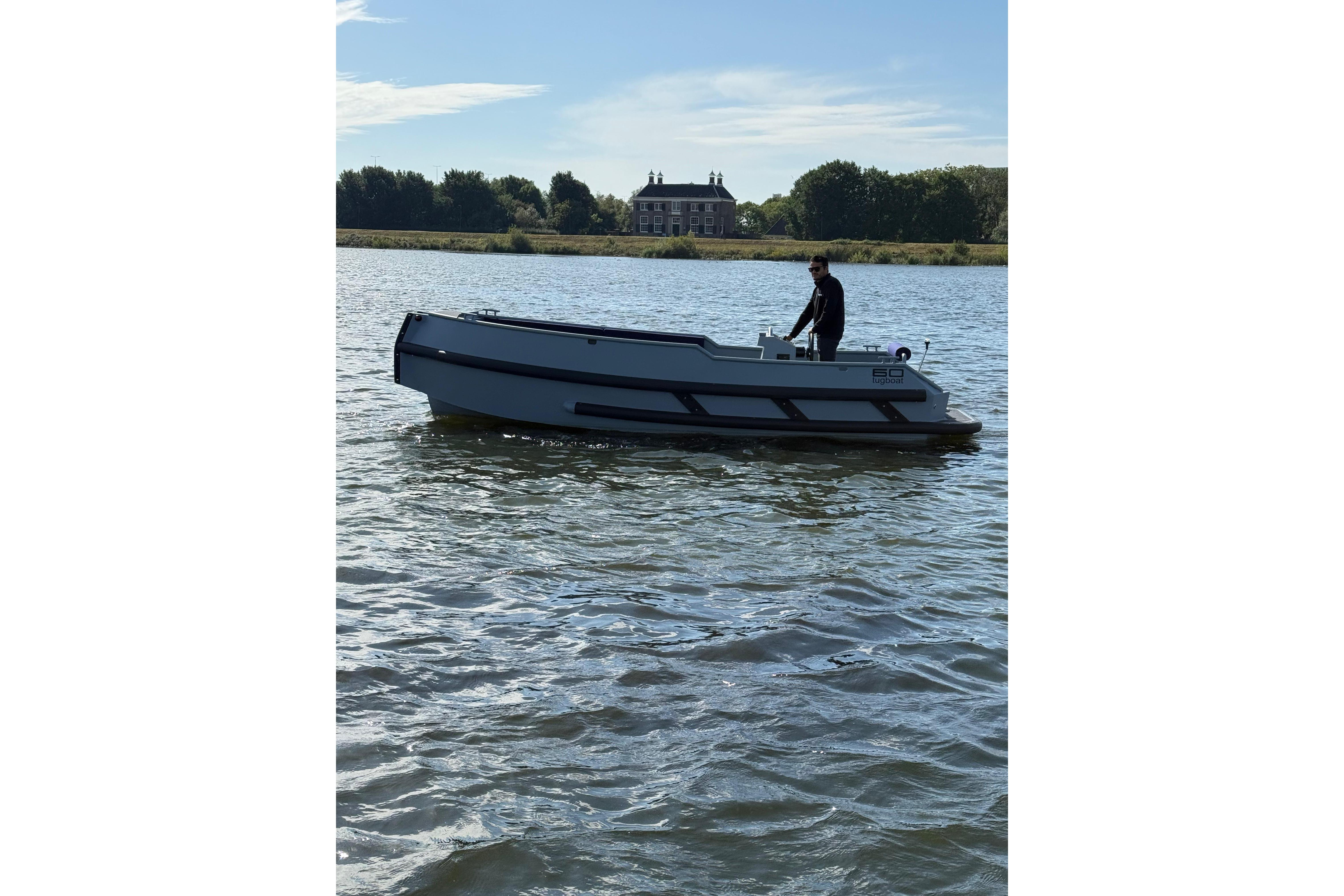 Stormer Tugboat 60