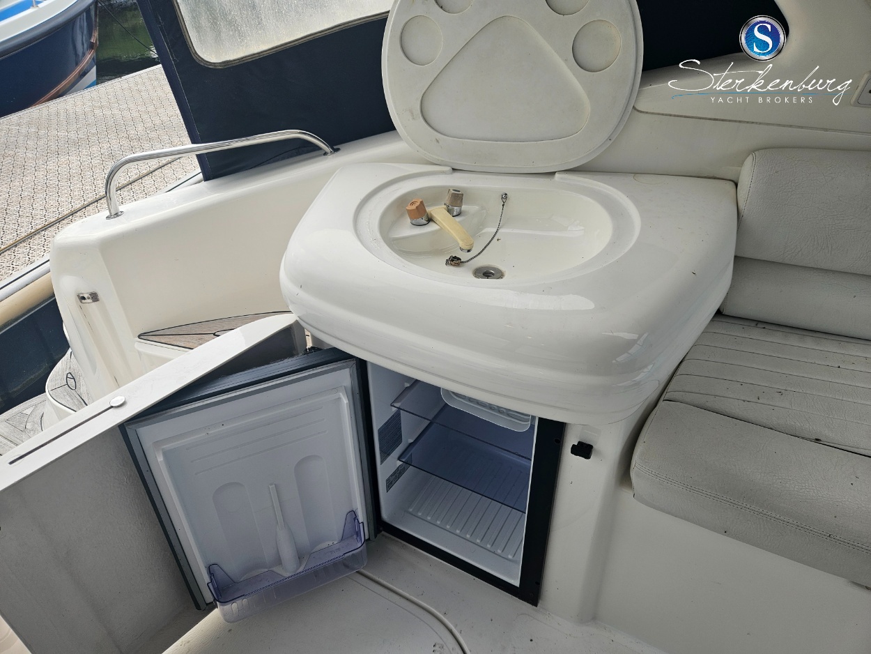 Sealine S37