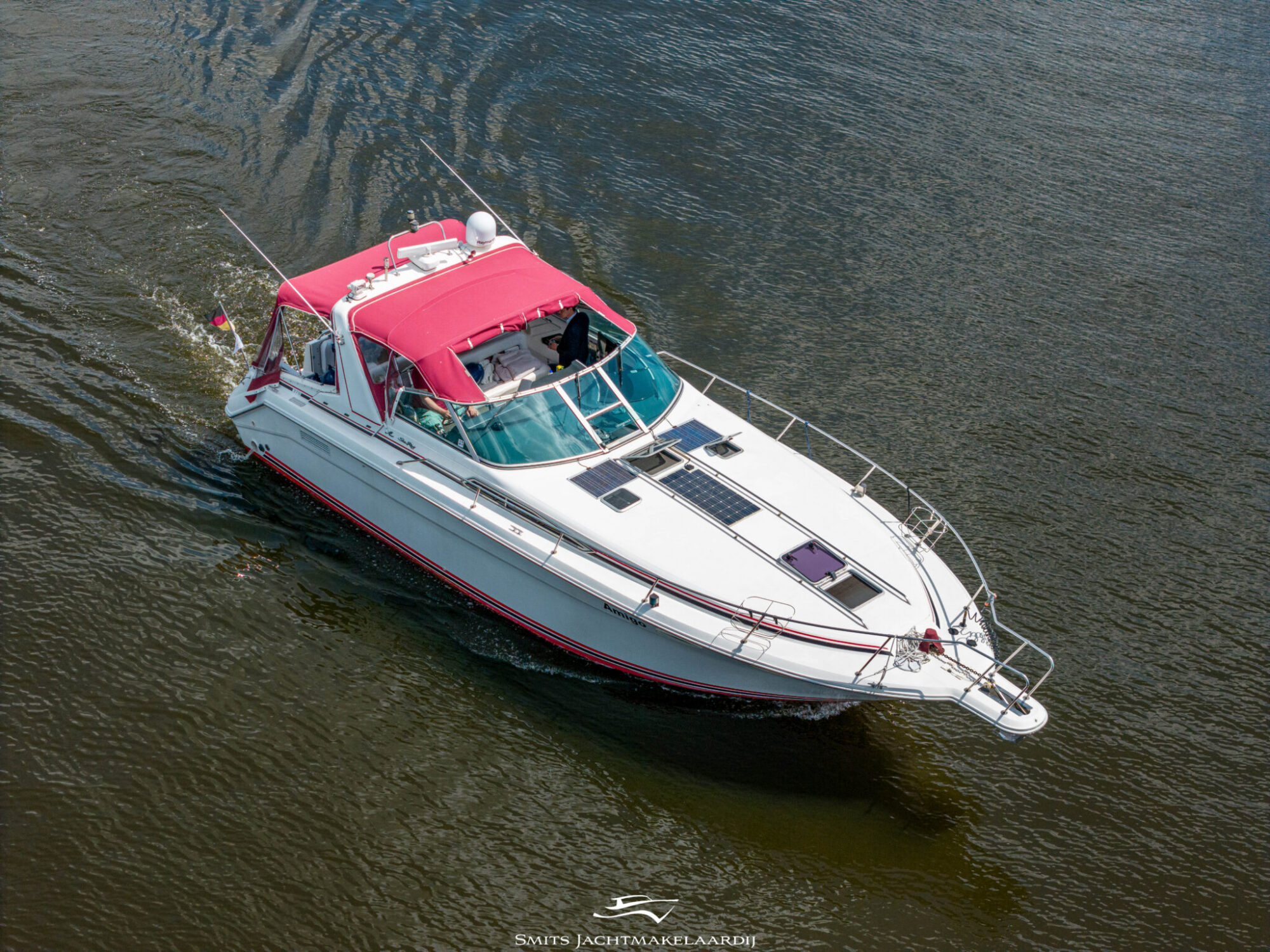 Sea Ray 370 Express Cruiser