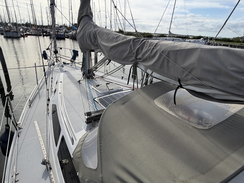 Catalina 320