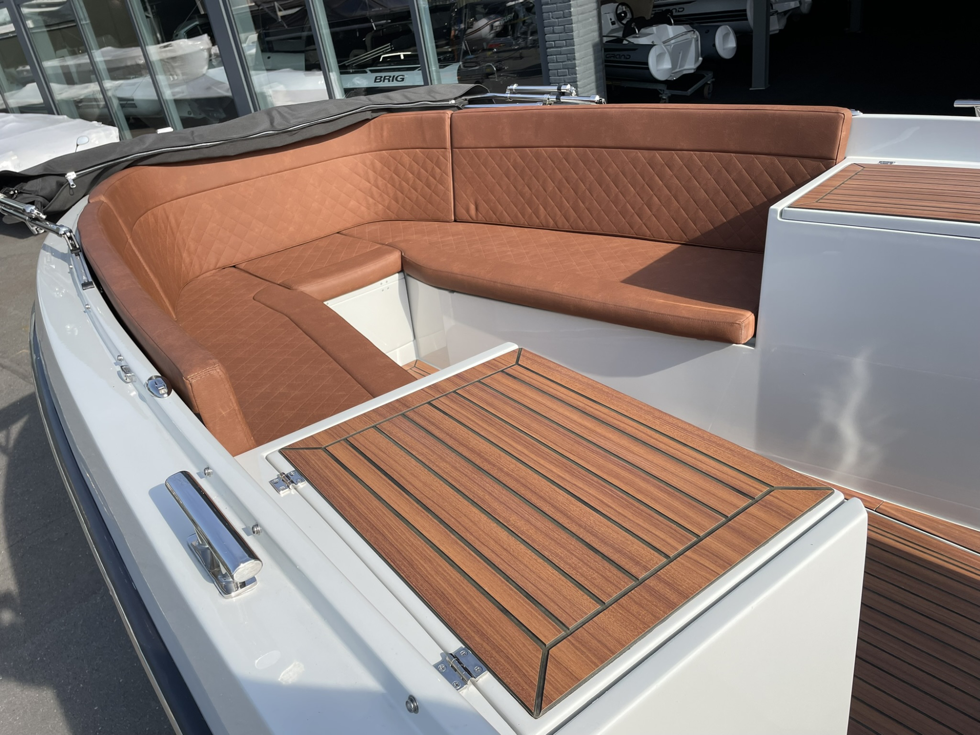 Maxima Boats 680 Sport Lounge - op voorraad