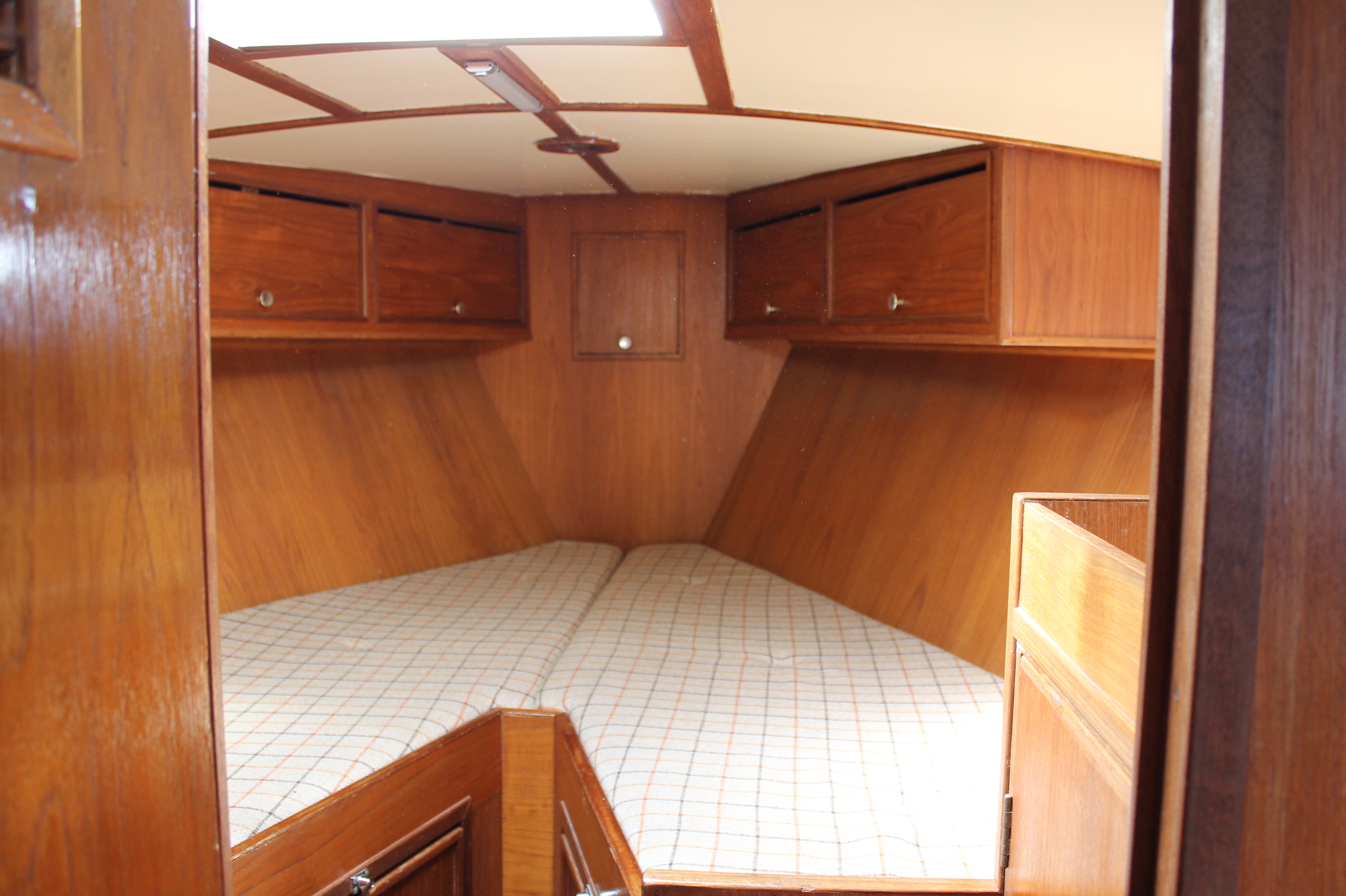 Pieter Beeldsnijder Gouwzee 3A