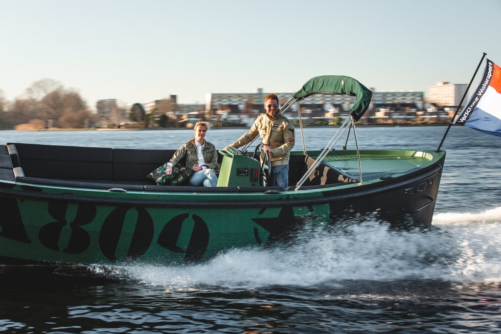 Triple X800 vaarklaar & ZONDAG GEOPEND
