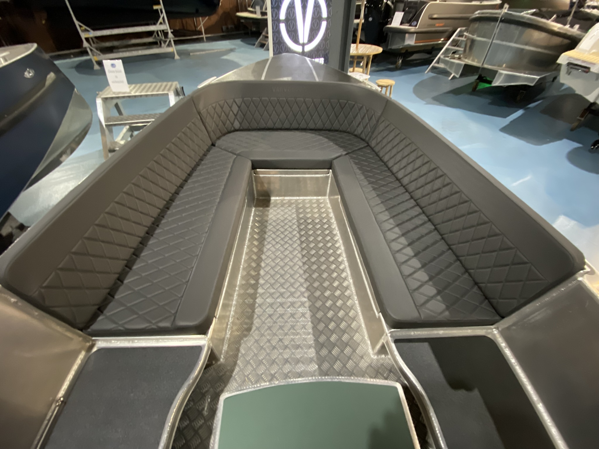 Van Vossen VanVossen E-Tender 595 E-propulsion 6kW op voorraad!