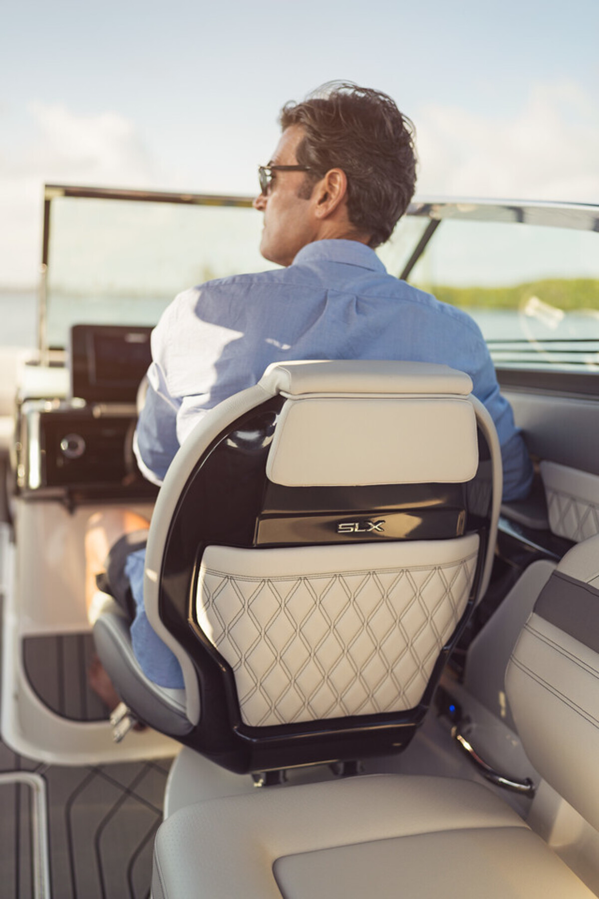 Sea Ray SLX 260 MY2025