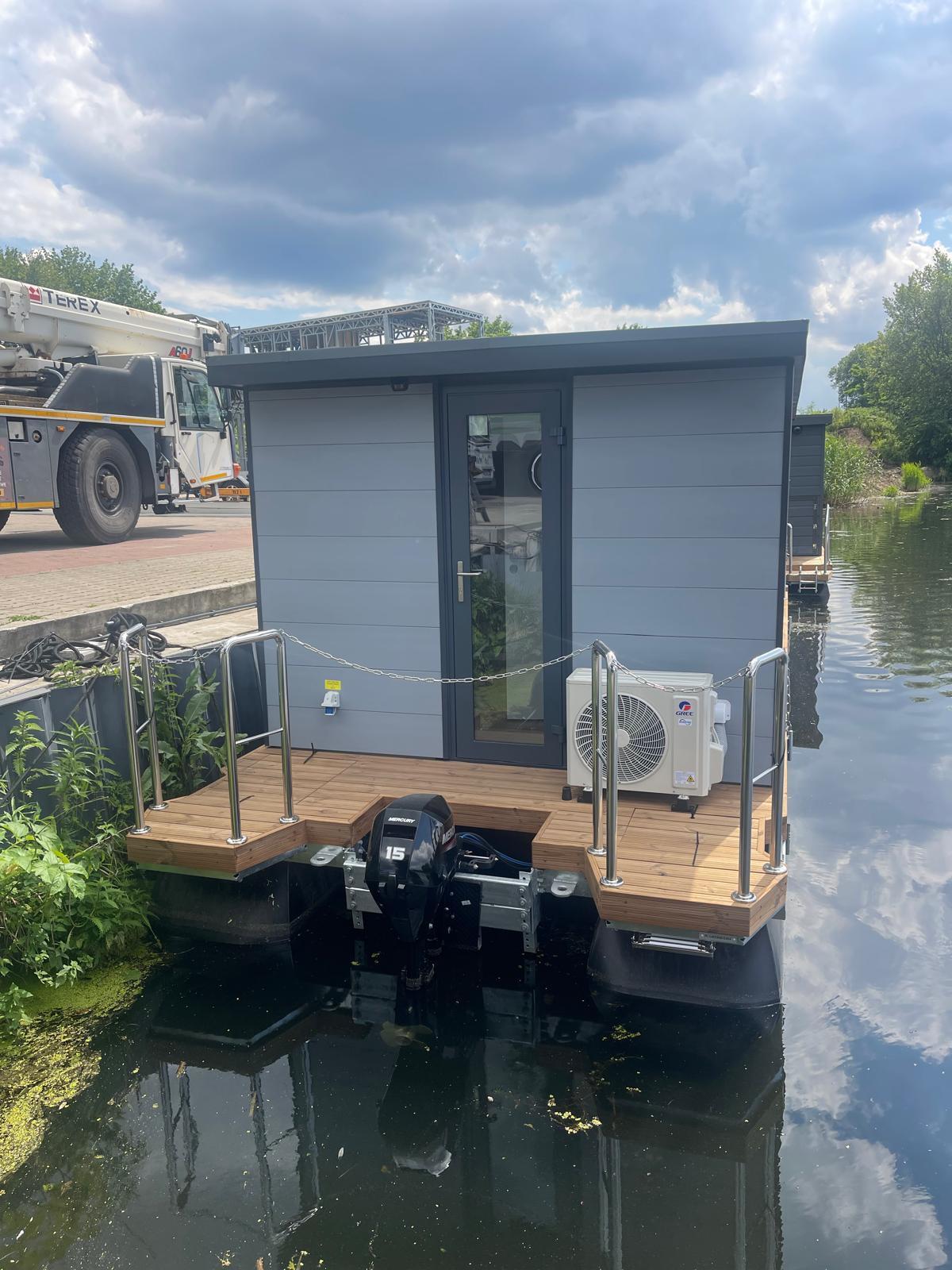 La Mare Houseboat STB 3.0