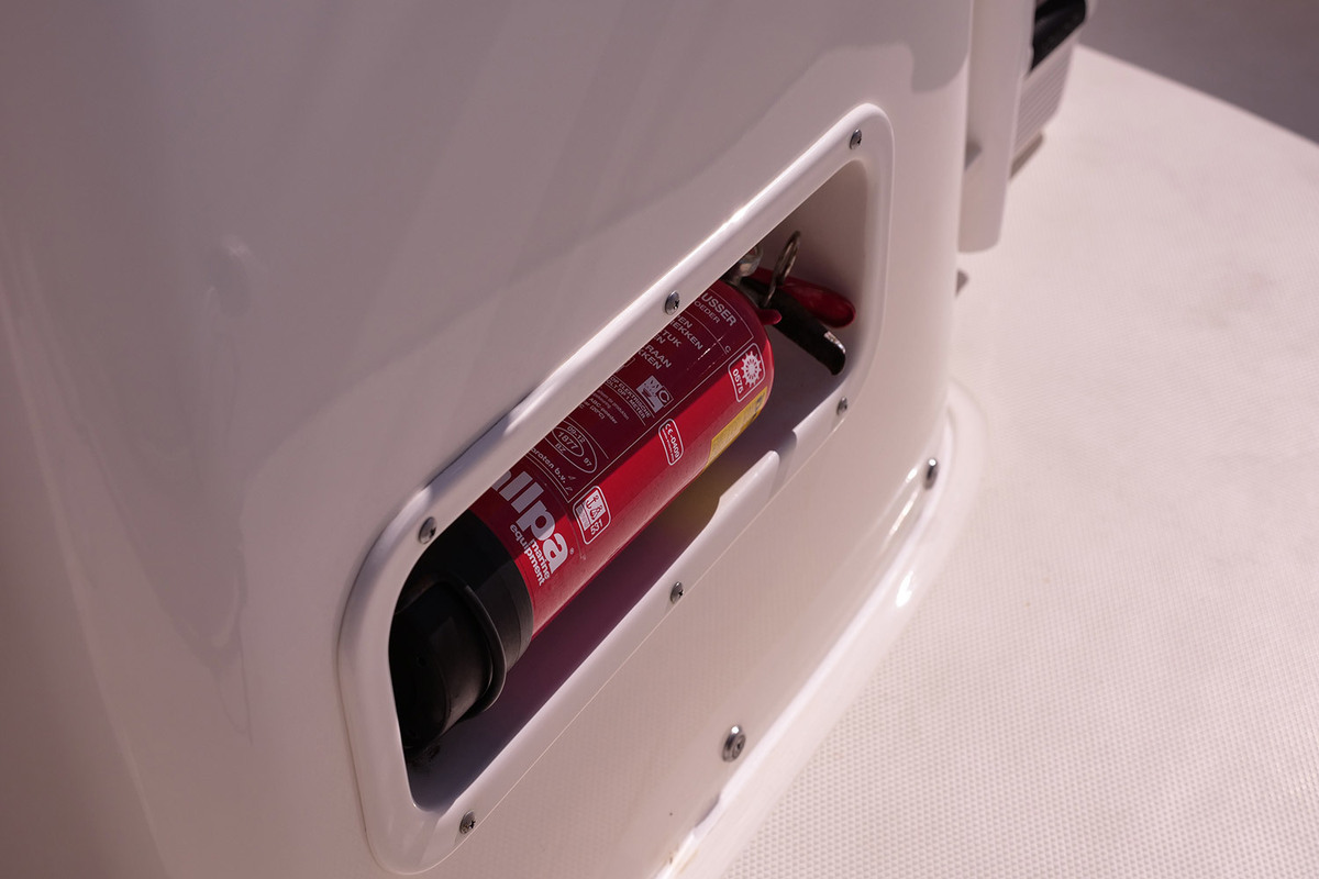 Boston Whaler 170 Dauntless